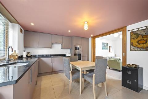 undefined, Southside Common, Wimbledon Village, SW19