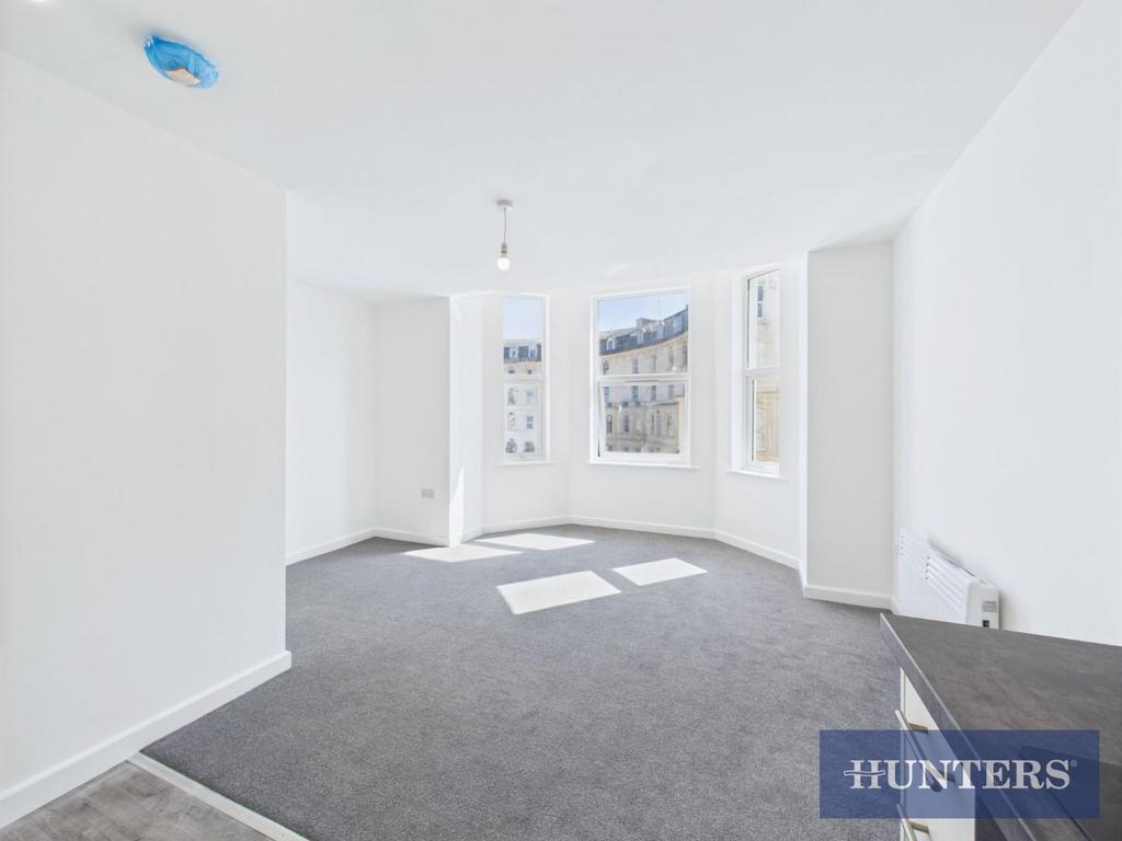 CAM05333 G0-PR0151-STILL006.jpg