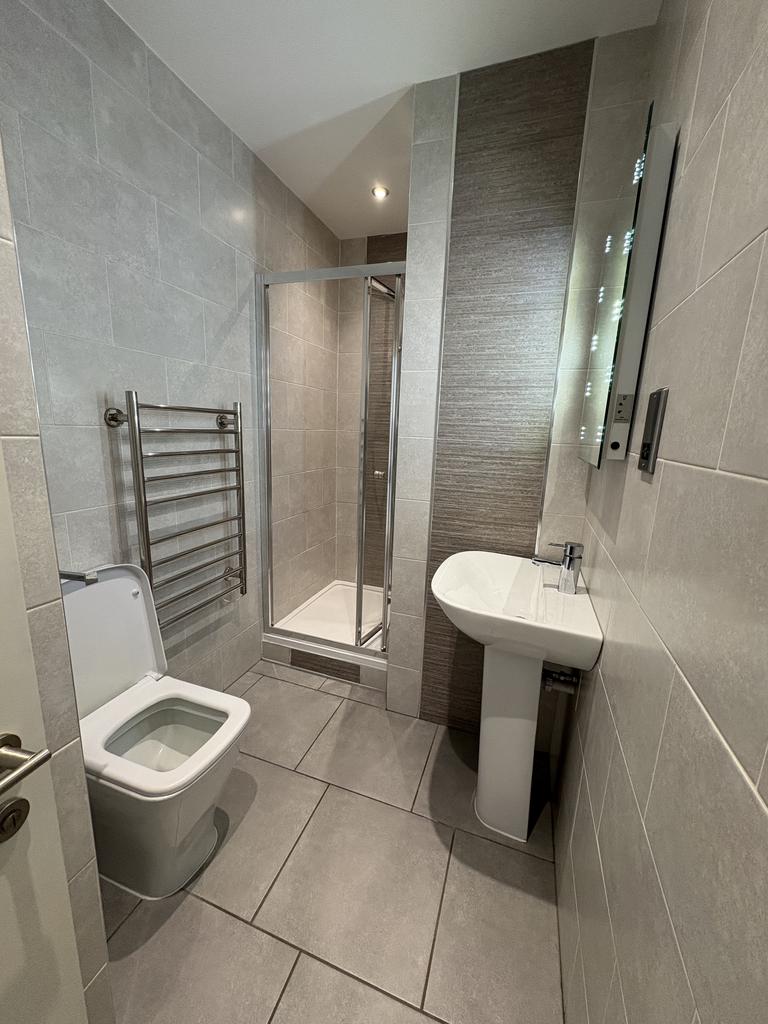 Apartment in Manchester, Central Retail District, City Centre - View 5