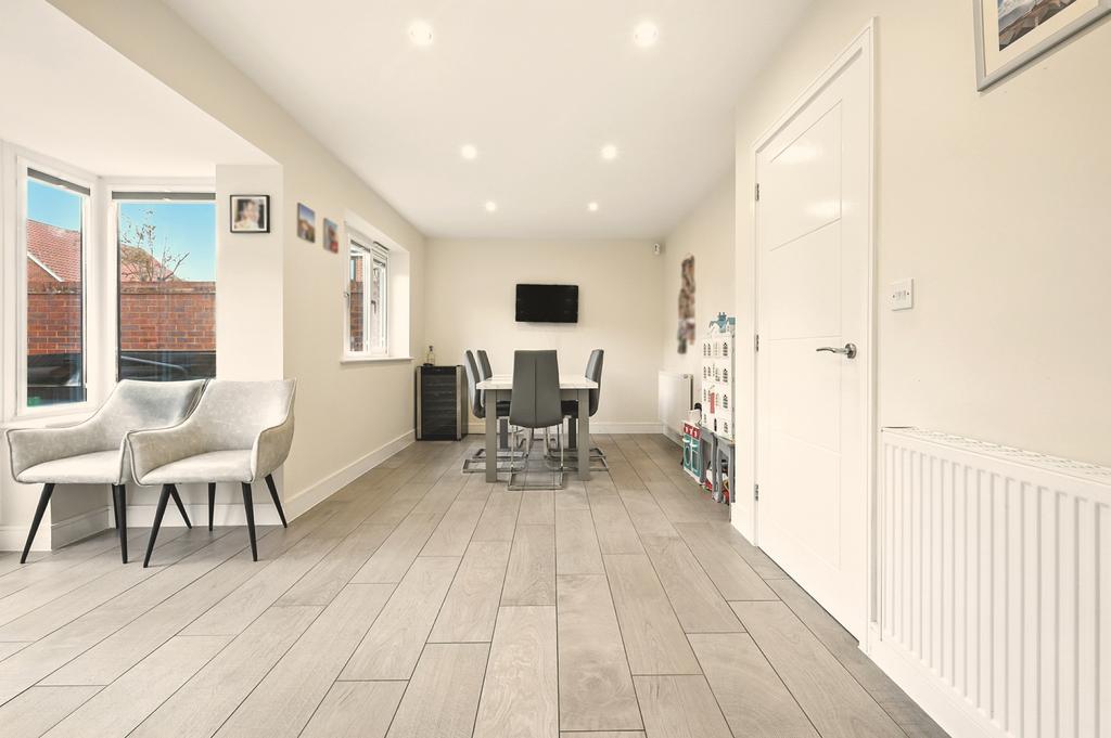 Kitchen/Breakfast Room