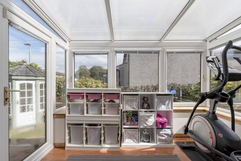1 Braehead Row, Edinburgh, EH4 6BR