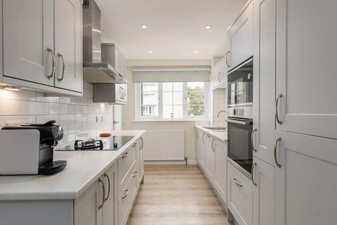 1 Braehead Row, Edinburgh, EH4 6BR