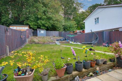 3 bedroom semi-detached house for sale, GUIDE PRICE £250,000-£275,000! BITTERNE! STUNNING KITCHEN DINER! LARGE REAR GARDEN!