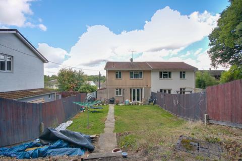 undefined, GUIDE PRICE £250,000-£275,000! BITTERNE! STUNNING KITCHEN DINER! LARGE REAR GARDEN!