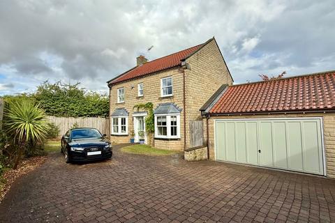 Boston Spa, Chaly Fields, LS23