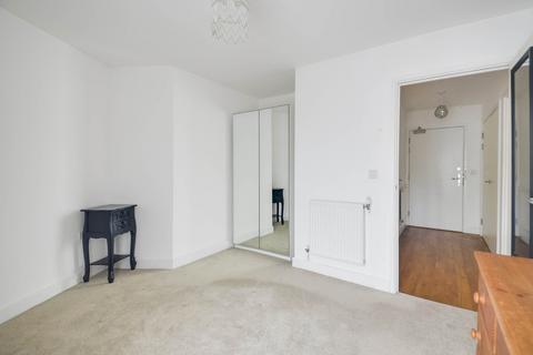 1 bedroom apartment for sale, at Ferdinand Court, Catford, London SE6