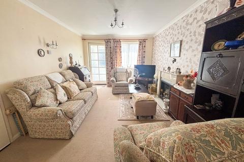 2 bedroom bungalow for sale, Hawkins Close, Burnham-on-Sea, Somerset, TA8