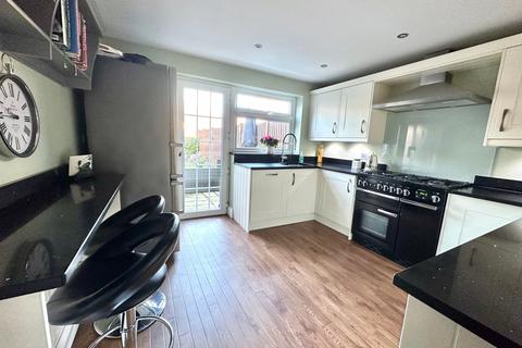 undefined, Howard Agne Close, Bovingdon HP3