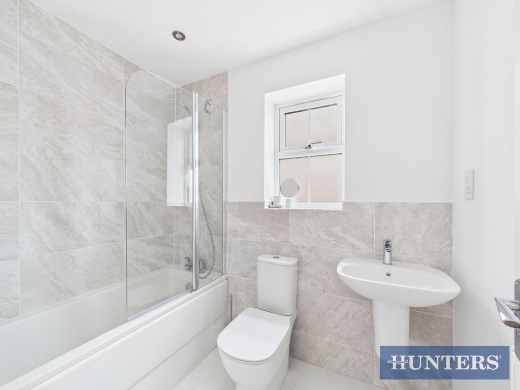 Main Bathroom