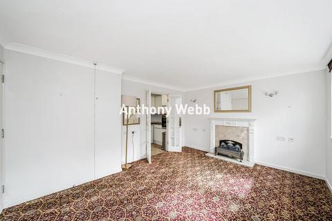 undefined, Woodmere Court, Avenue Road, N14