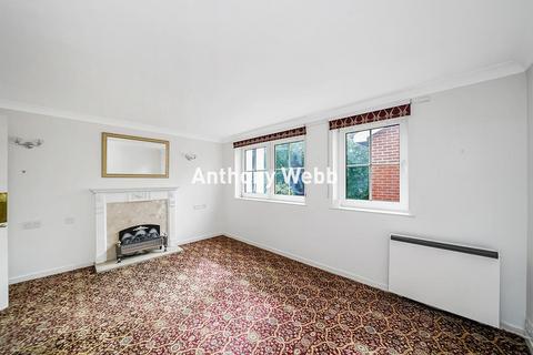 undefined, Woodmere Court, Avenue Road, N14