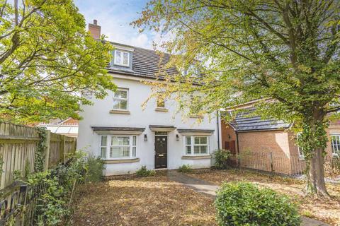 6 bedroom detached house for sale, Church Lane, Slough SL3