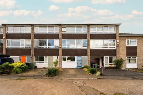 2 Grazeley Court, London, SE19 1QR