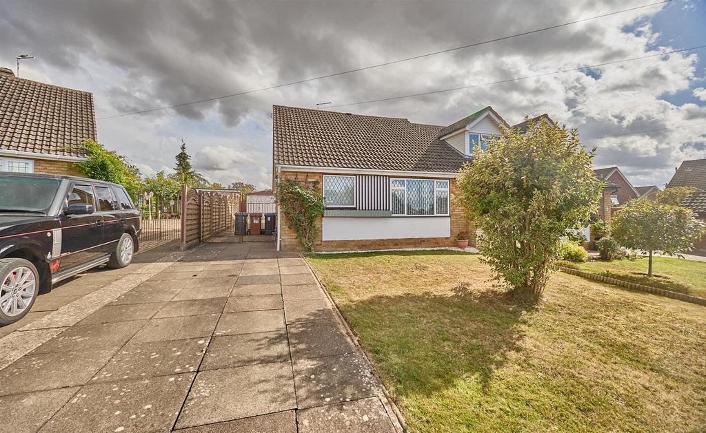 6 Chatsworth Close BB 11.jpg