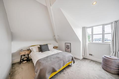 Flat 1, The Coach House, 55 Putney Hill, London, SW15 6RZ