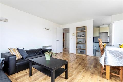 2 bedroom flat for sale, Dryden Building, 37 Commercial Road, London, E1
