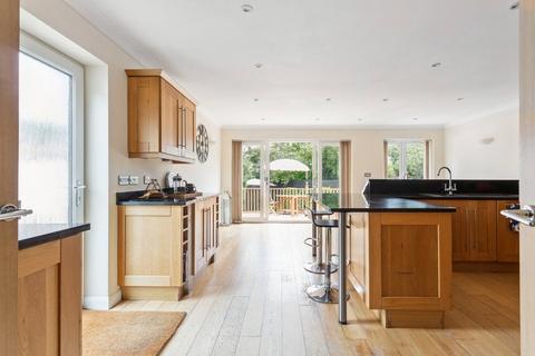 17 Gossmore Lane, Marlow, SL7 1QQ