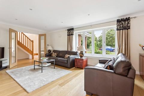 17 Gossmore Lane, Marlow, SL7 1QQ