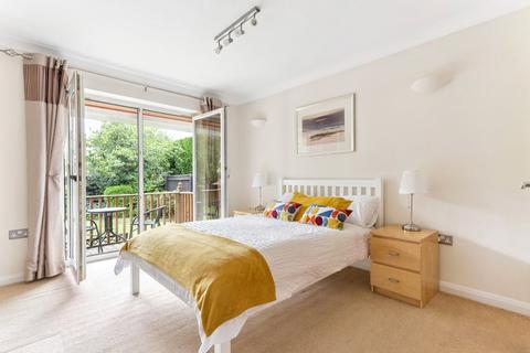 17 Gossmore Lane, Marlow, SL7 1QQ