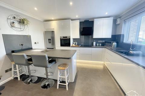 3 bedroom terraced house for sale, Columbia Road, Bournemouth, BH10 4