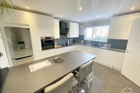 3 bedroom terraced house for sale, Columbia Road, Bournemouth, BH10 4