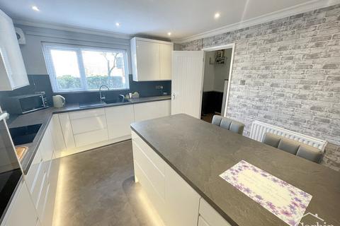 3 bedroom terraced house for sale, Columbia Road, Bournemouth, BH10 4