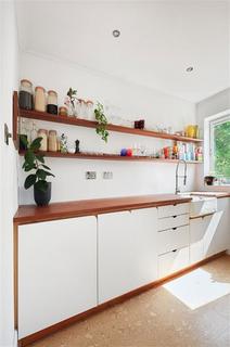 2 bedroom flat for sale, Renfrew Road, London SE11
