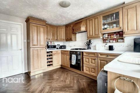 30 Wissey Way, Ely, CB6 2WW