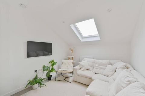 1 bedroom flat for sale, Palace Road, Streatham, London, SW2