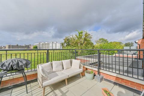 1 bedroom flat for sale, Palace Road, Streatham, London, SW2