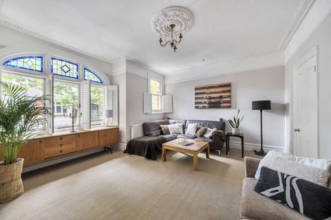 3 bedroom flat to rent, Niton Street, Crabtree Estate, London, SW6