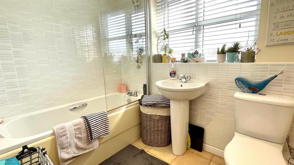 3 piece bathroom