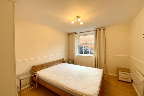 undefined, Brandlings Court, High Street