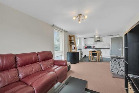 2 bedroom apartment for sale, Martins Road, Shortlands, Bromley, BR2