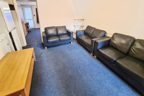 4 bedroom terraced house to rent, Lodge Road, Hampshire SO14