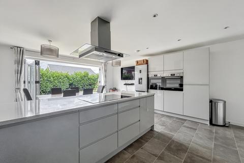 5 bedroom detached house for sale, Ebbsworth Lane, Shrivenham, Swindon, SN6