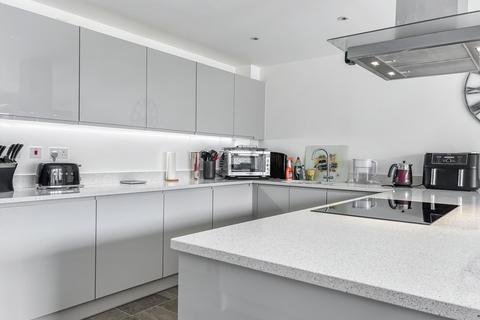 5 bedroom detached house for sale, Ebbsworth Lane, Shrivenham, Swindon, SN6