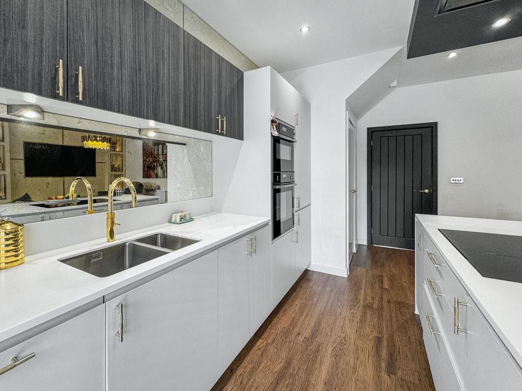 Open Plan Kitchen / Diner / Lounge Area
