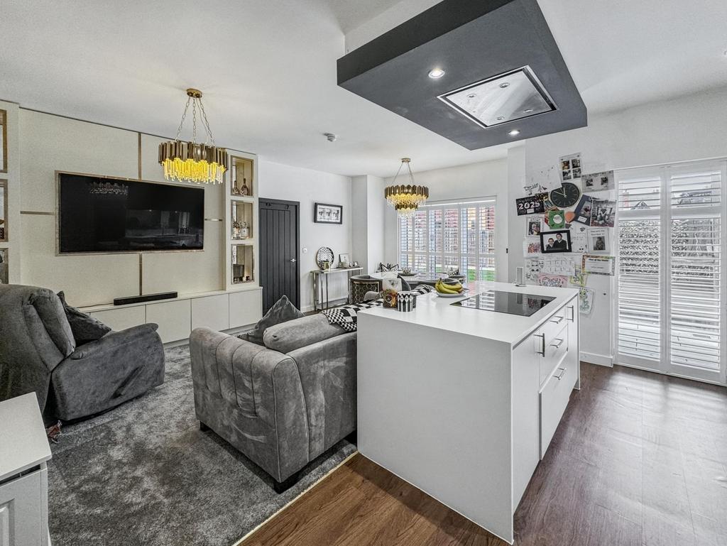 Open Plan Kitchen / Diner / Lounge Area