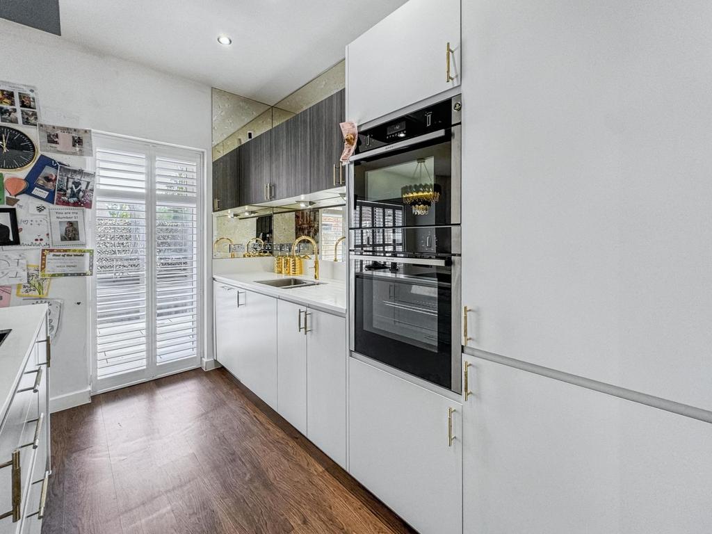 Open Plan Kitchen / Diner / Lounge Area