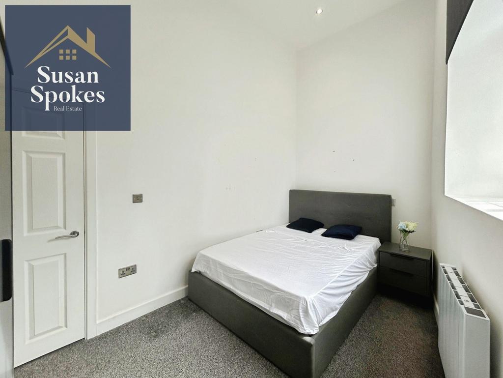 Pbox-bedroom-331944.jpg