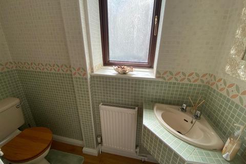 undefined, Heol Hen, Llanelli