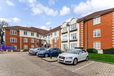 2 bedroom flat for sale, Everard Court, Crothall Close, N13