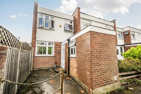 10 Lambscroft Avenue, London, SE9 4NZ