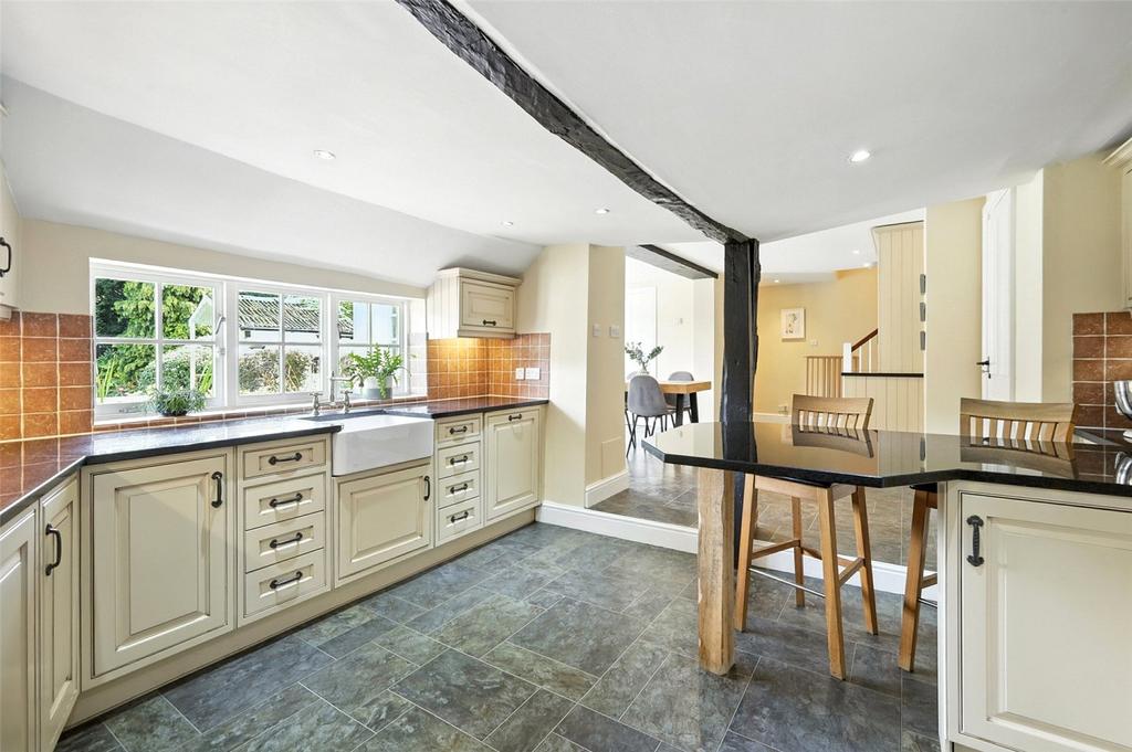 Kitchen/Breakfast