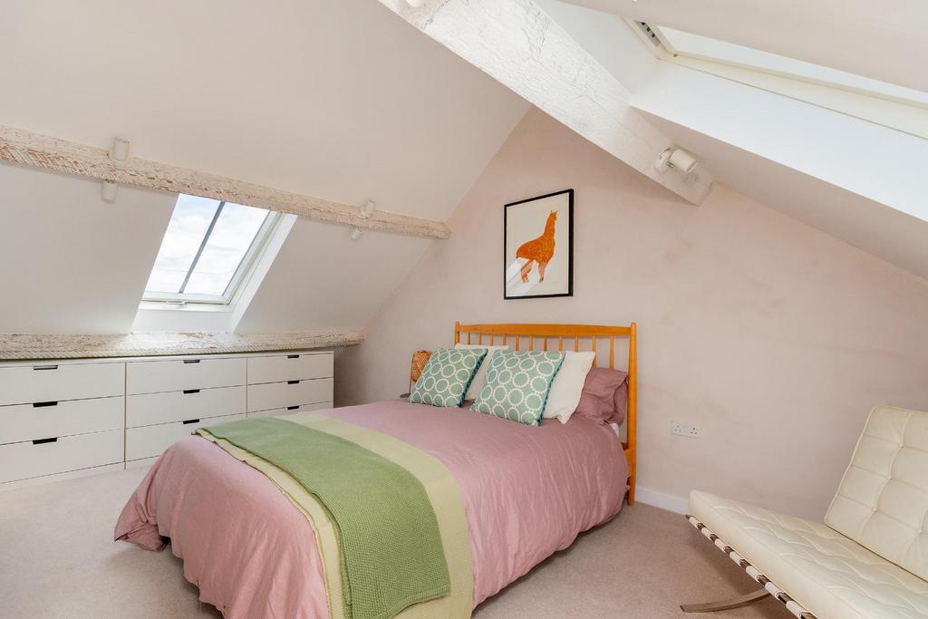 TCHWE - Bedroom M.jpg