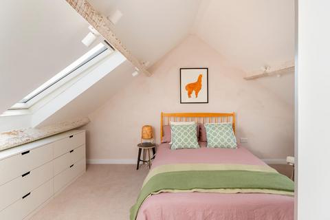 4 bedroom detached house for sale, Park Lane, Winterbourne