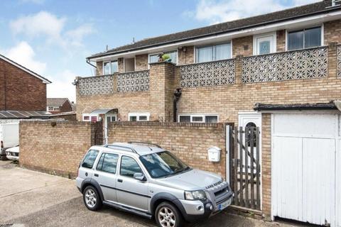 Stourton Avenue, Feltham, TW13