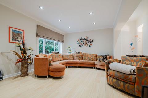 undefined, Arlington Road, Cheadle, SK8 1LW