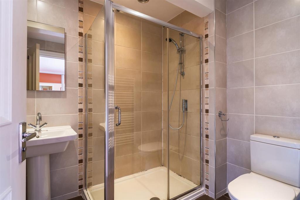 Master En-Suite Shower Room